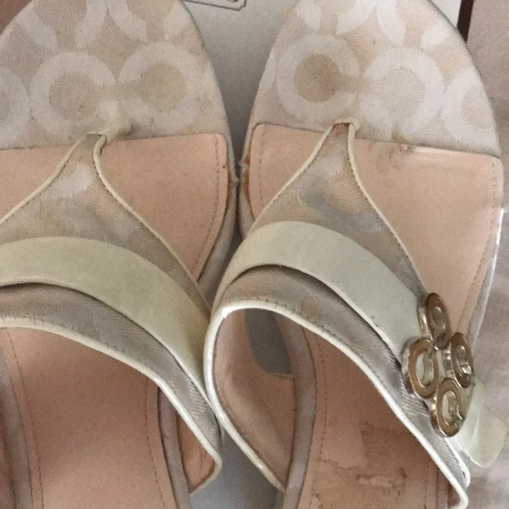Coach size 10 white / ivory canvas & patent leather platform wedge sandal - Picture 8 of 16